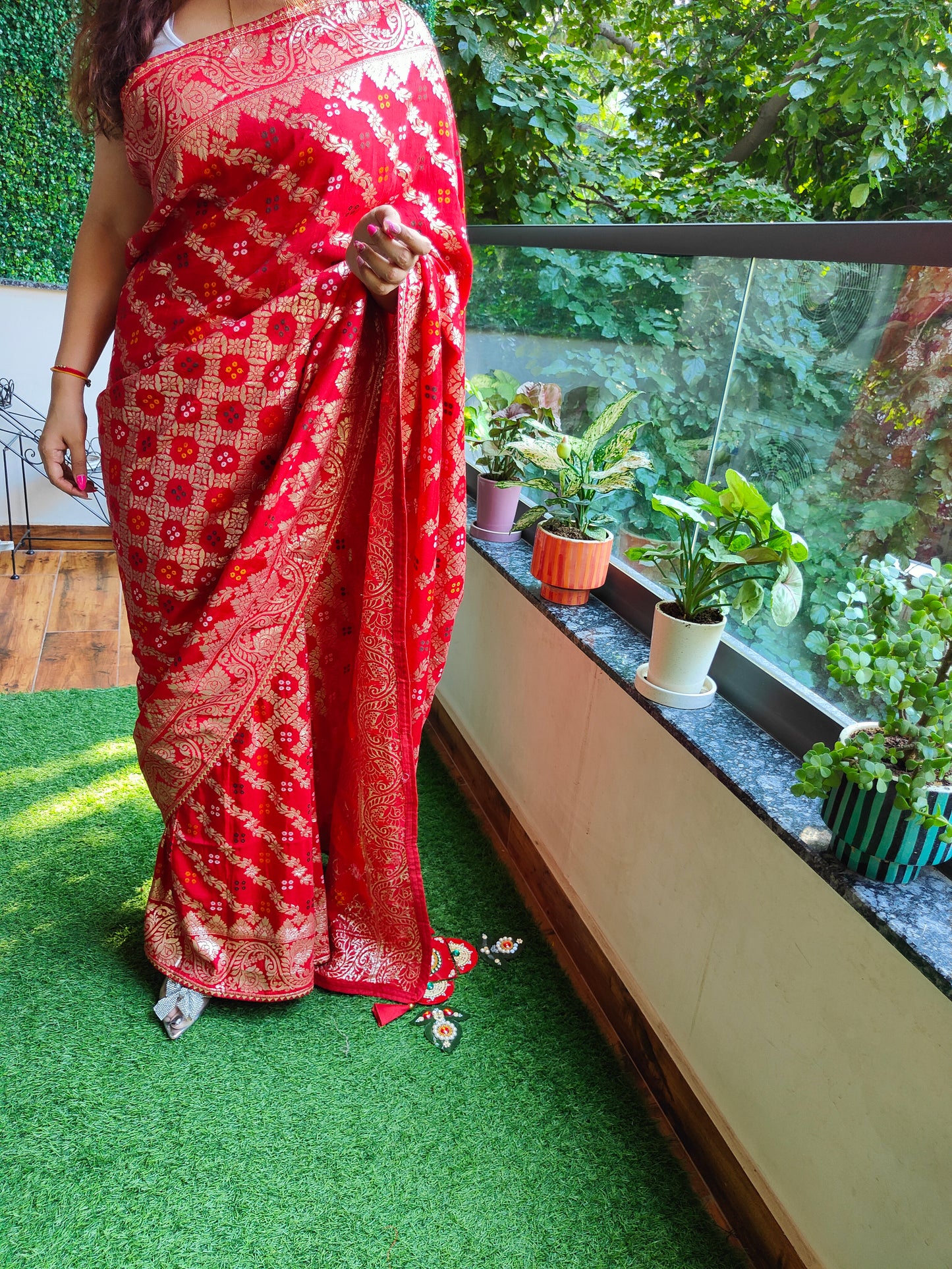 Meena Kari Saree with Gold Zari Work